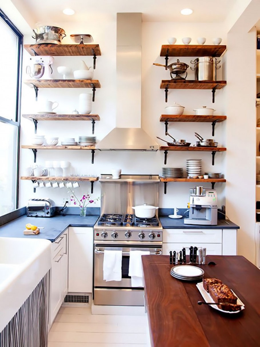 Кухня с открытыми полками