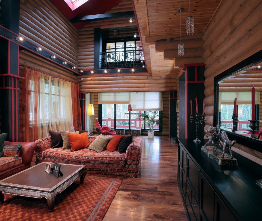 Красивый деревянный интерьер