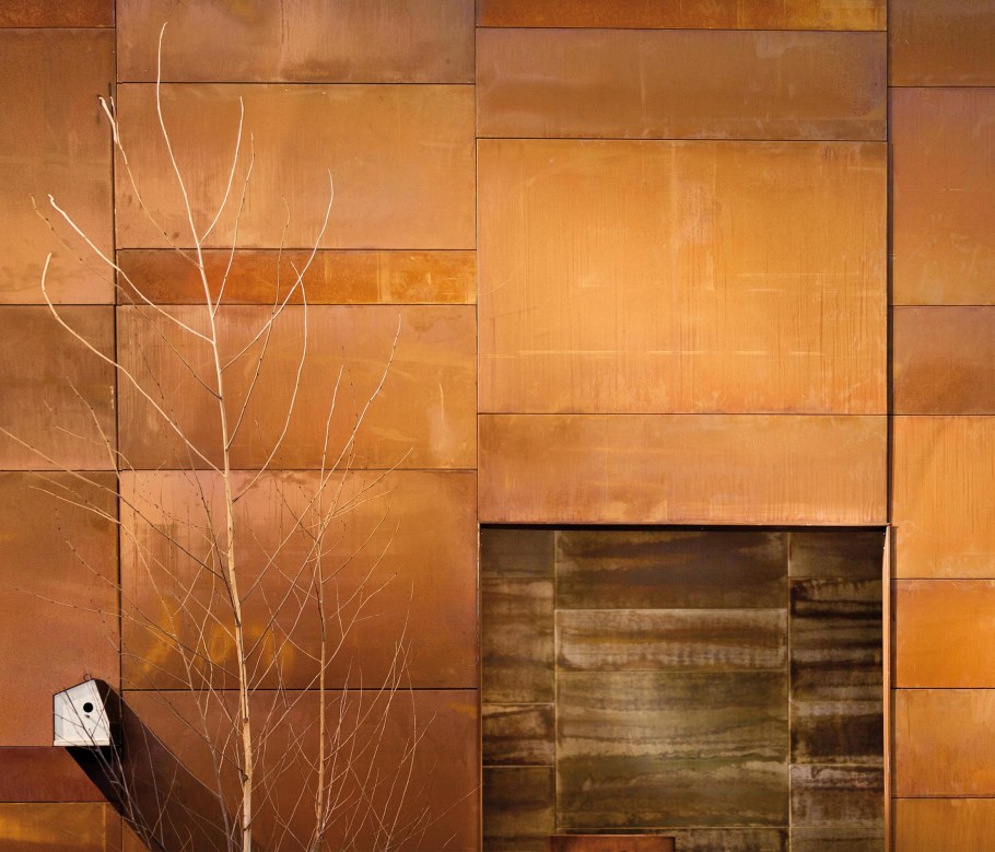 Панели из патинированной меди