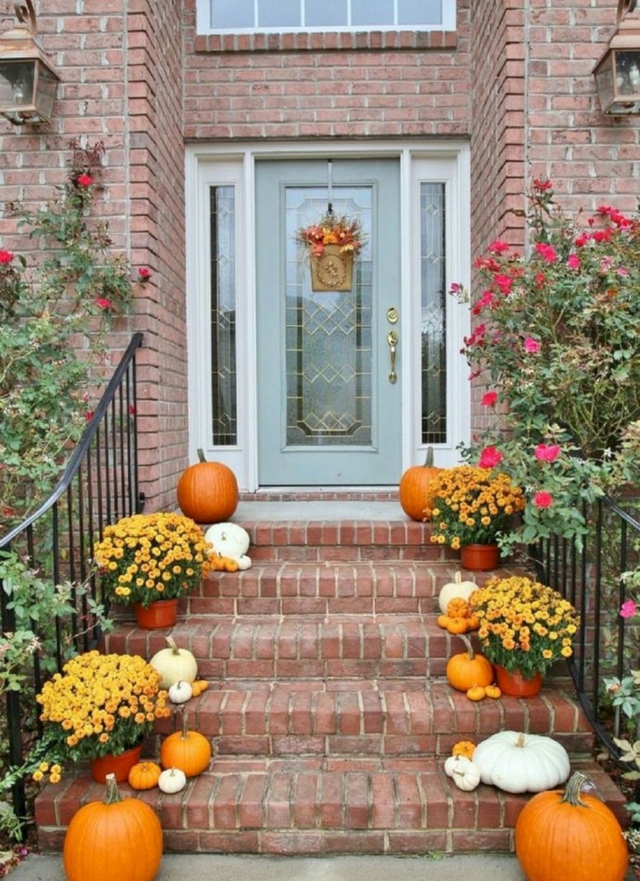 Осенний декор крыльца