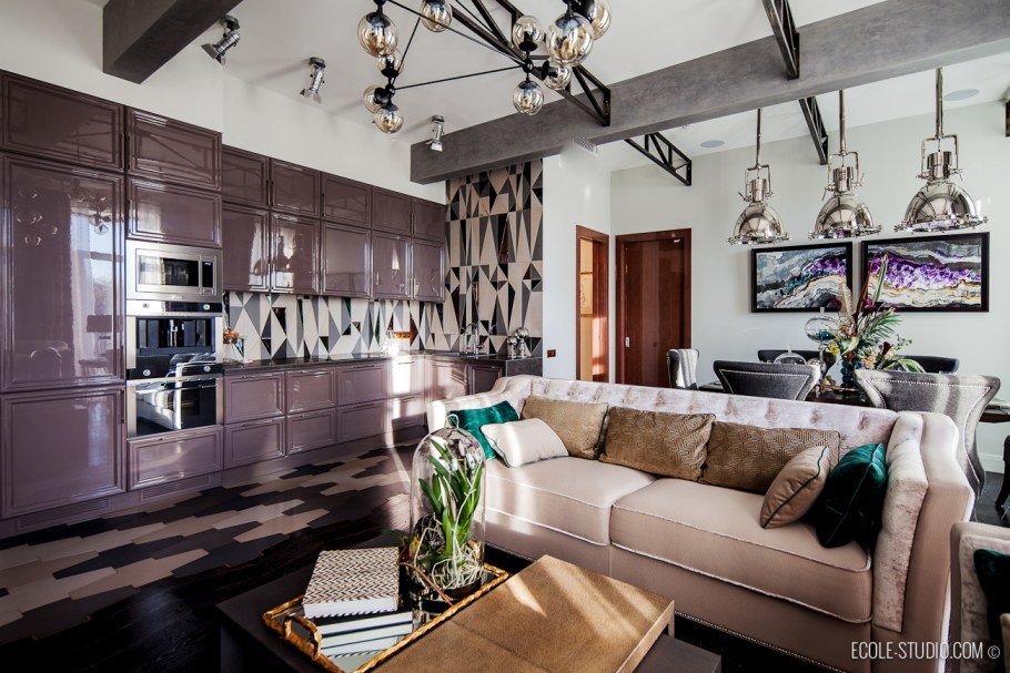 Гостиная арт деко с лофтом