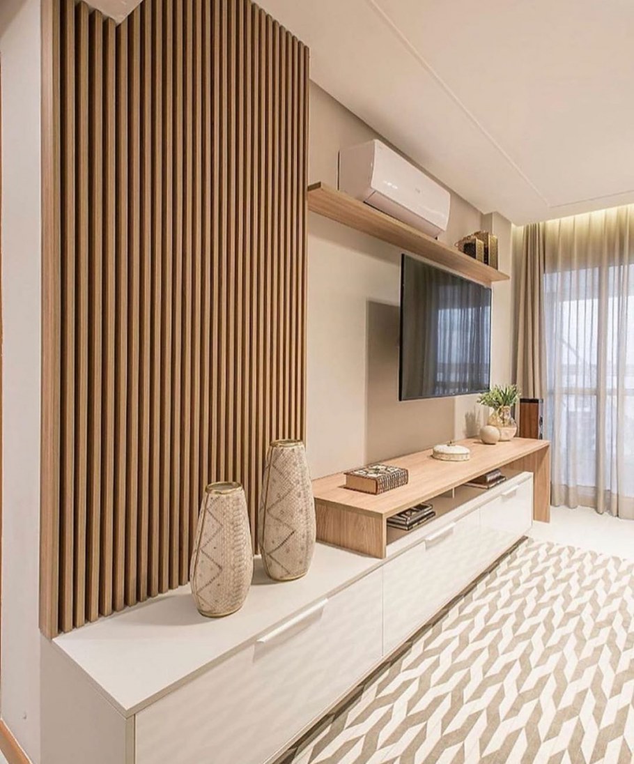 Деревянные рейки в интерьере гостиной