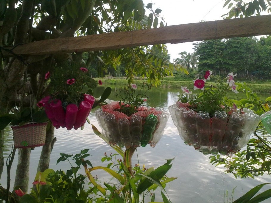 Висячий сад из пластиковых бутылок