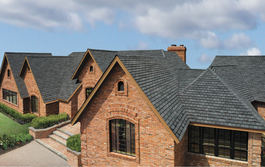 Барнхаус с битумной черепицей