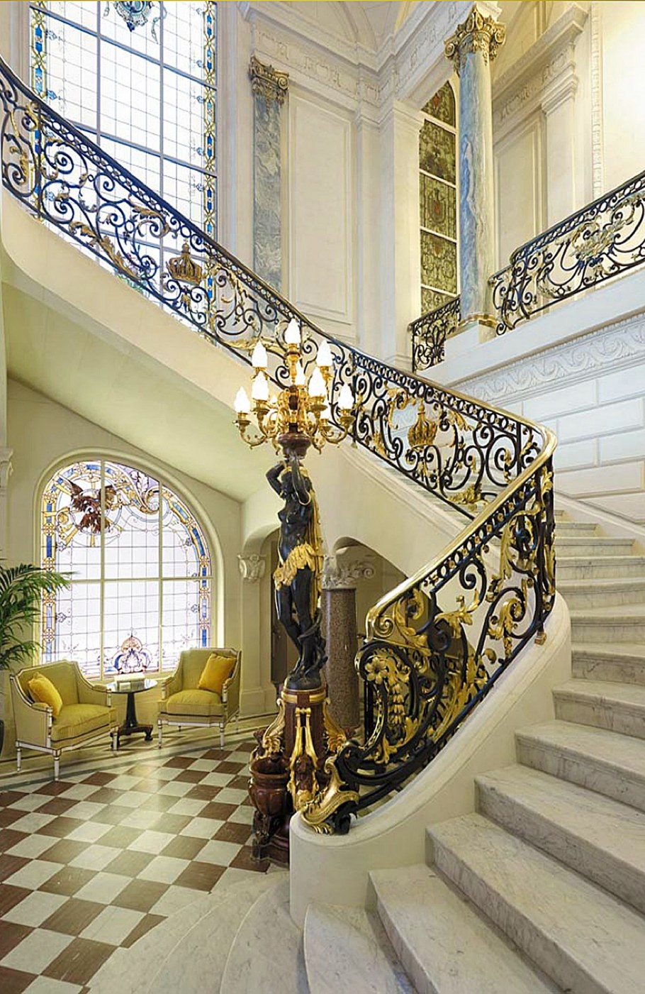 Красивые белые лестницы