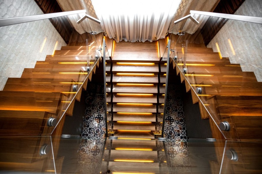 Лестницы в общественных зданиях