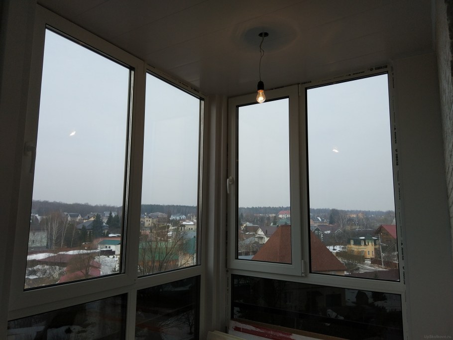 Угловое остекление пик