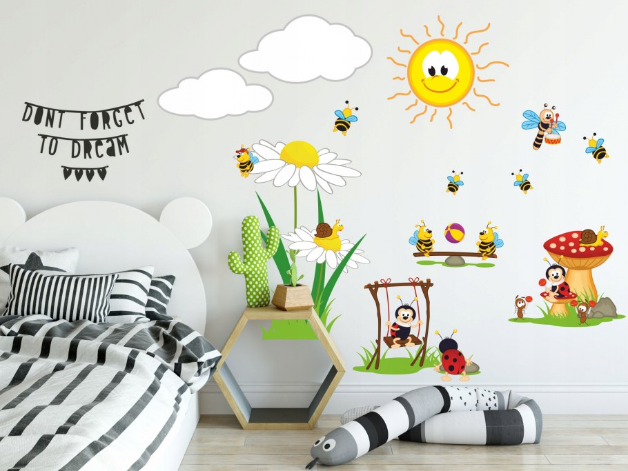 Наклейки с пчелой на стену