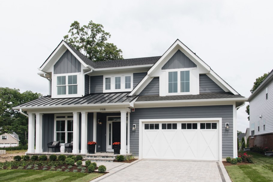 Коричневый дом