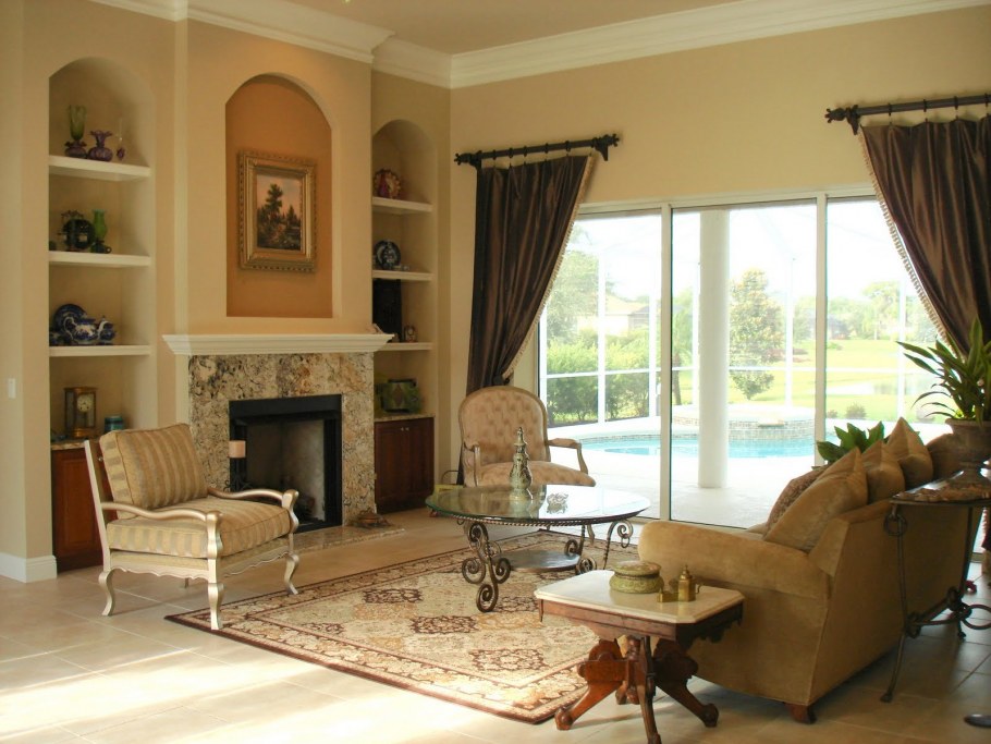 Зеркальная перегородка для зонирования комнаты