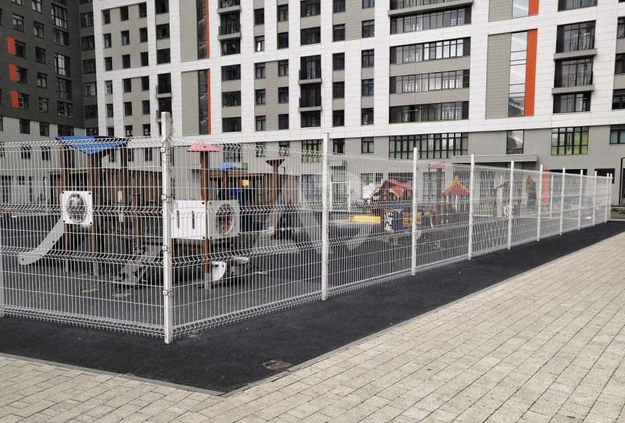 Ограждение детской игровой площадки