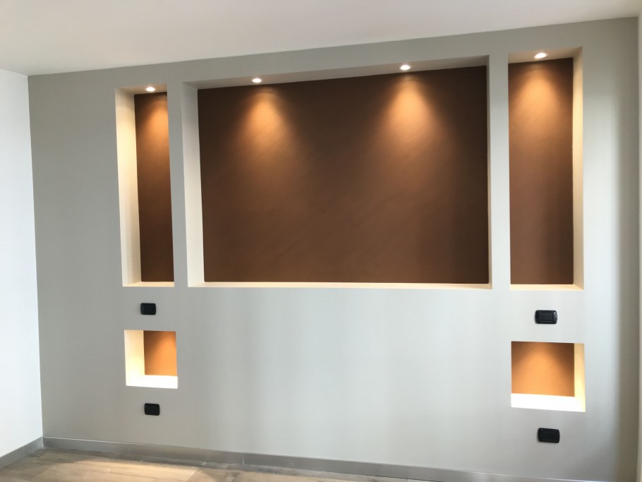 Освещение в интерьере спальни