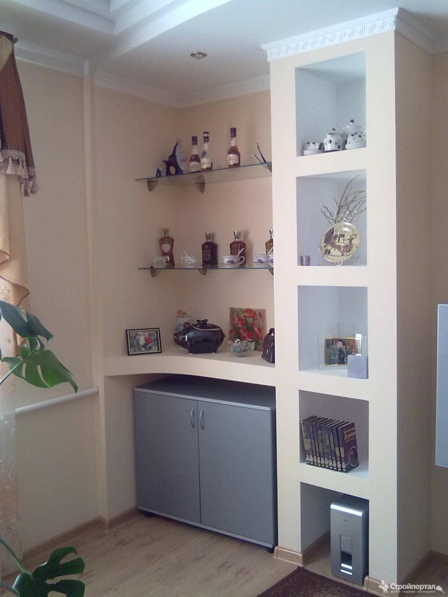 Встроенная полка в стене