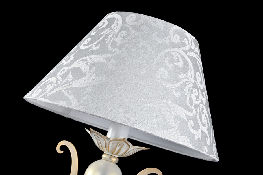 Настольная лампа Maytoni Monile arm004-11-w