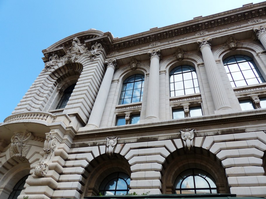 Классическая архитектура