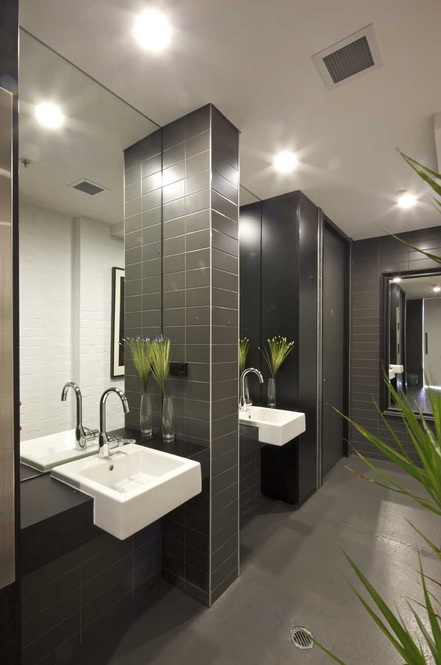 Общественный туалет интерьер