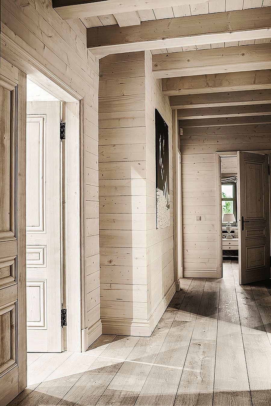 Белые стены в деревянном доме в интерьере фото