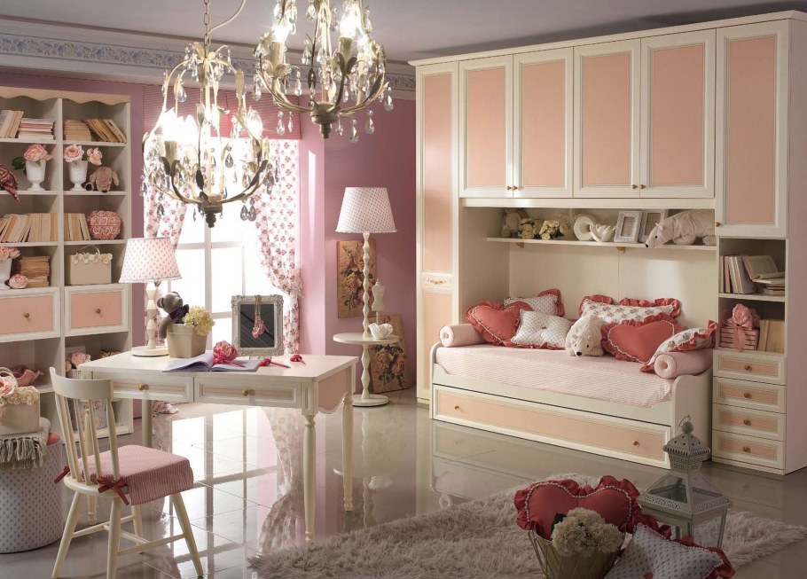 Детская в классическом стиле для девочки