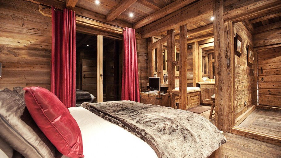 Спальня в загородном доме