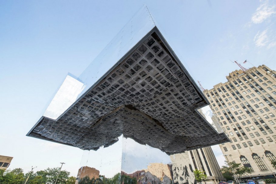 Mark’s House зеркальный дом