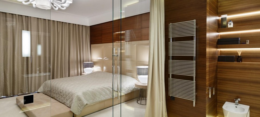 Стеклянная перегородка между спальней