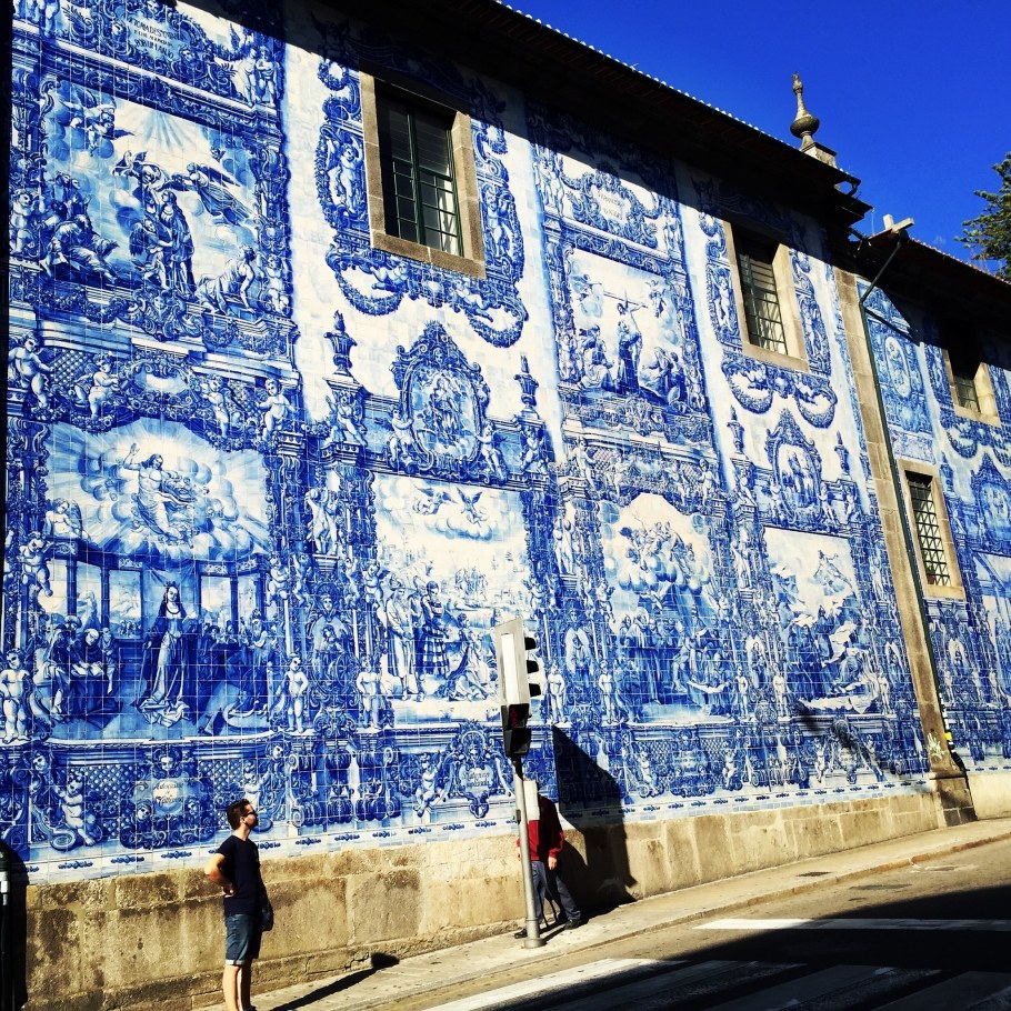 Португалия Церковь в азулежу