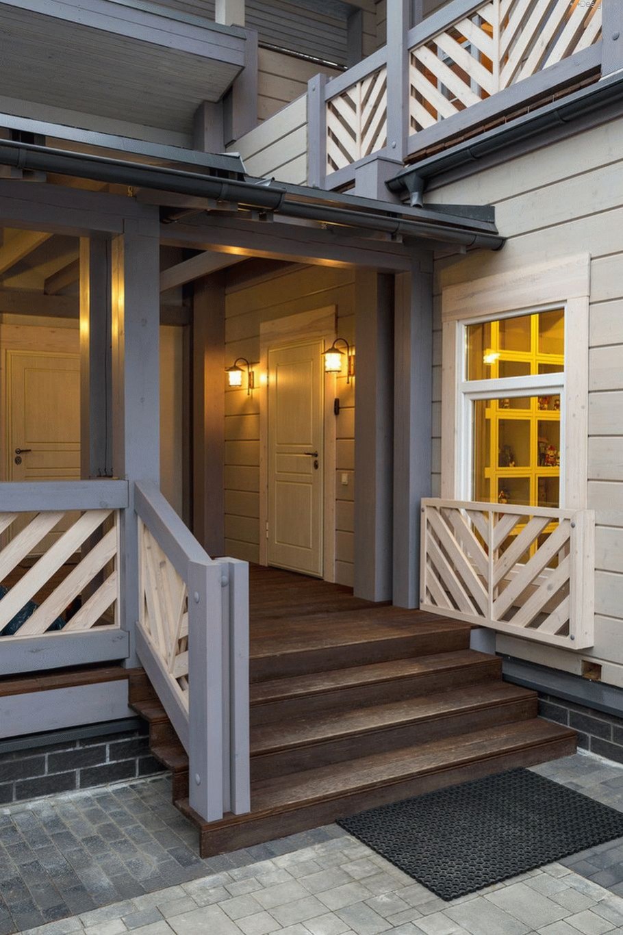 Веранда с колоннами