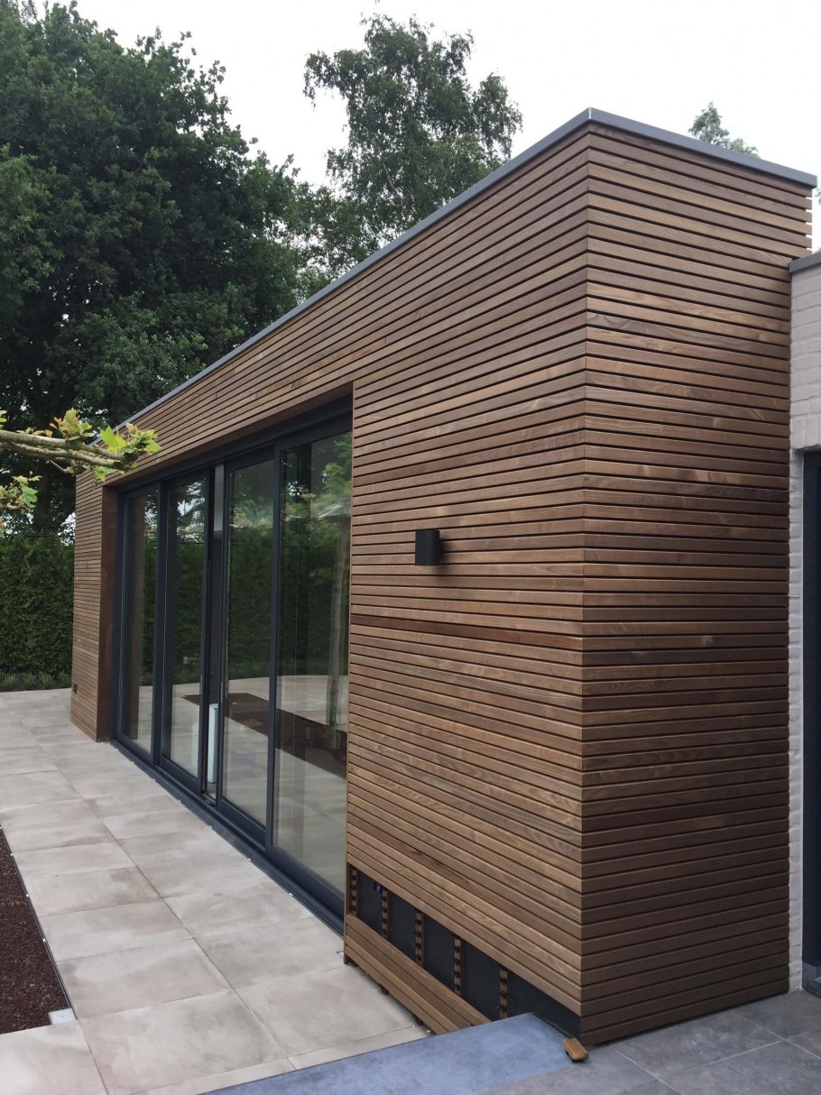 Отделка фасада деревом