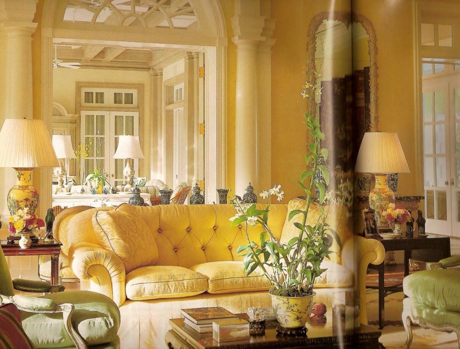 Синяя мебель в интерьере гостиной