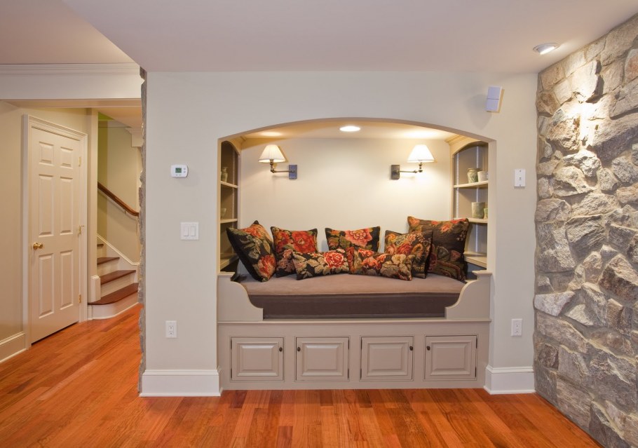 Кровать встроенная в нишу