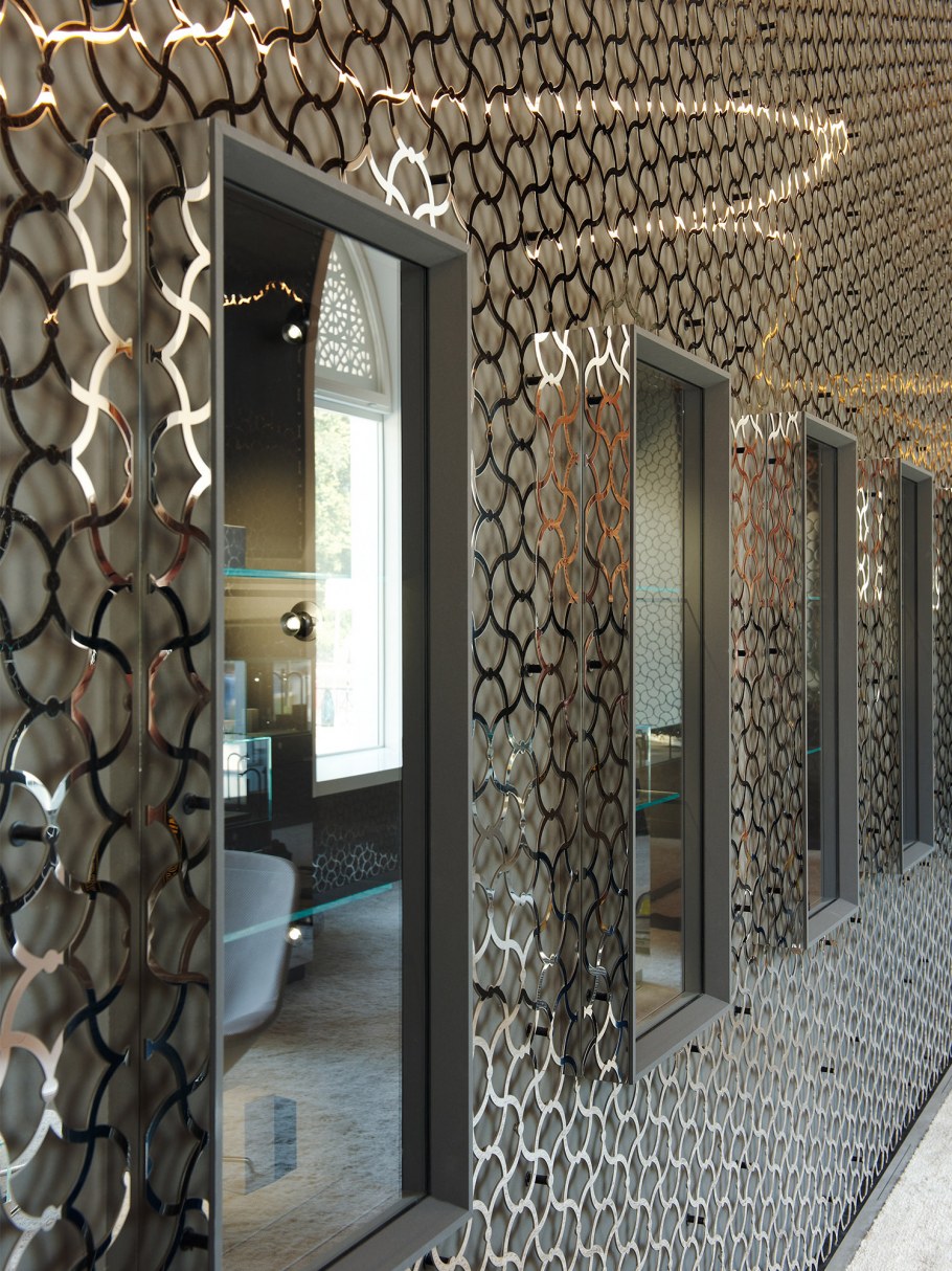 Декоративная металлическая обшивка