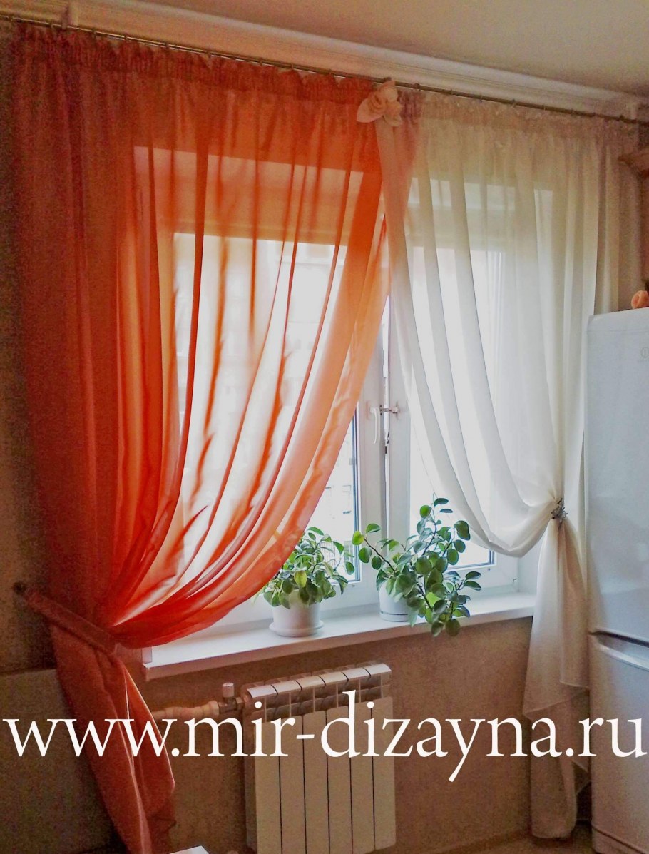 Шторы на кухню с балконной дверью