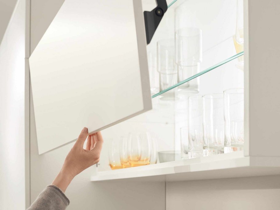 Blum Aventos HS-02 подъемник