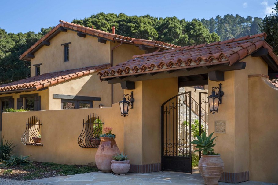 Коттедж в мексиканском стиле