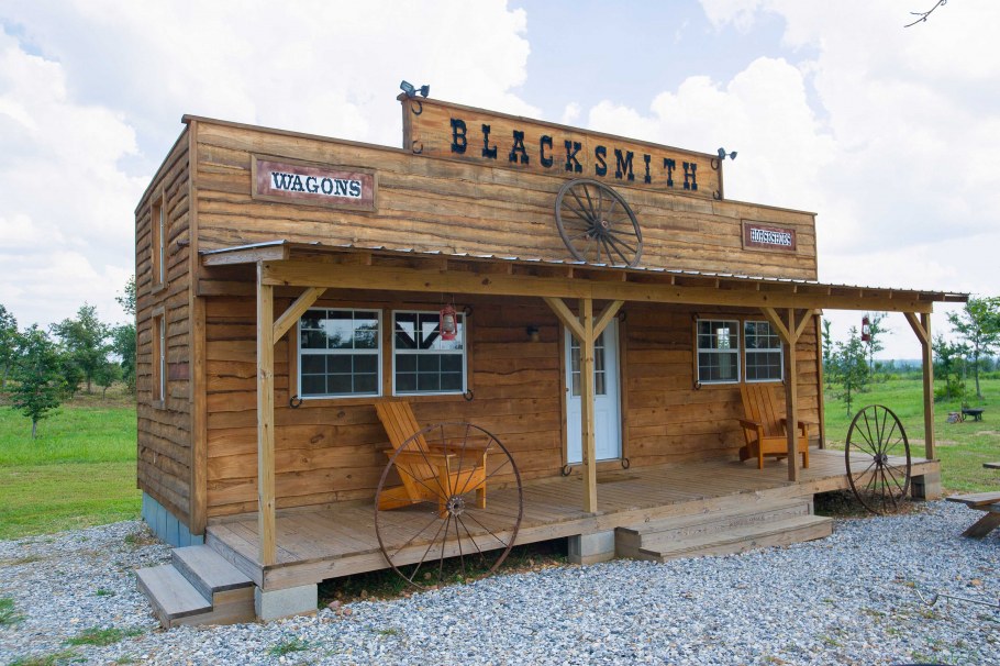 Дом в стиле Салун