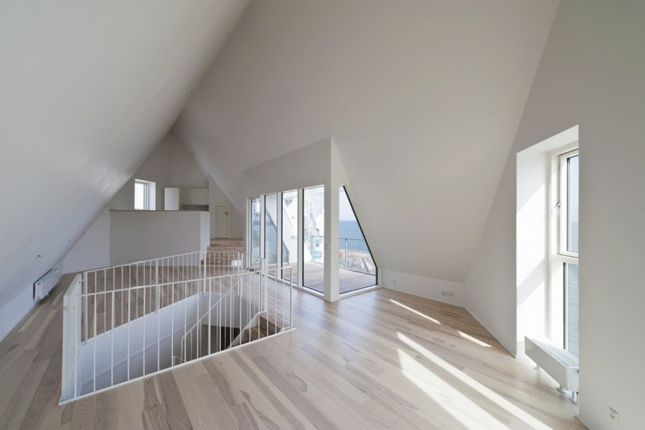 Мансардные окна Факро в интерьере