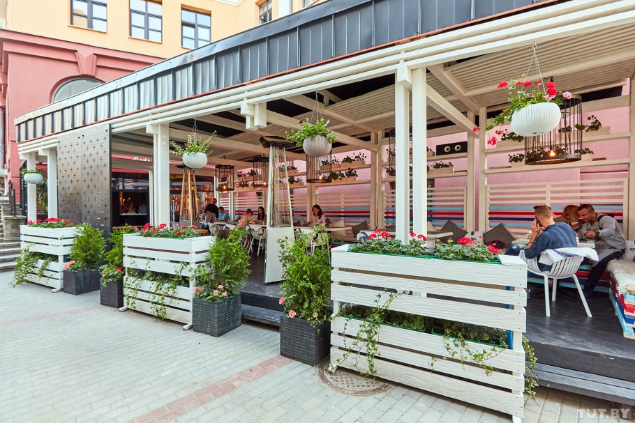 Летняя терраса с баром