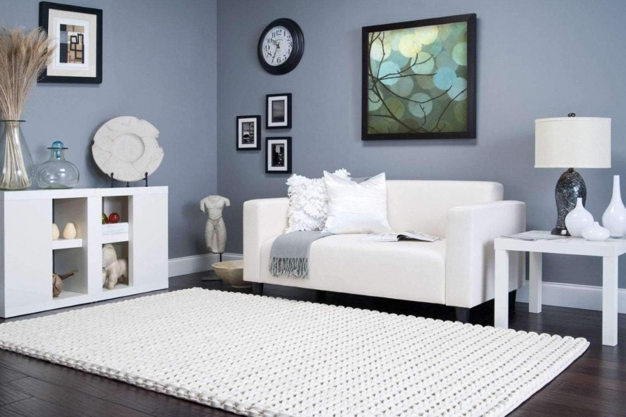 Белый ковер в интерьере