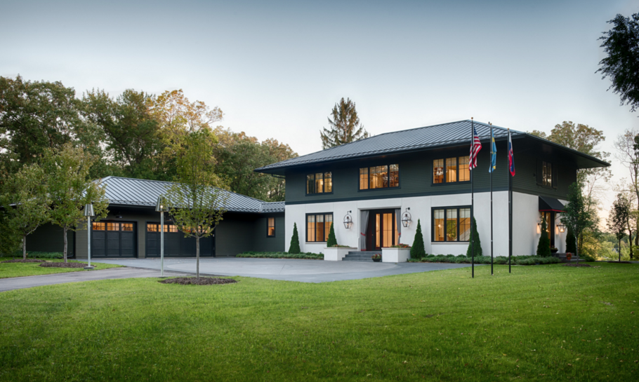 Красивый дом с участком