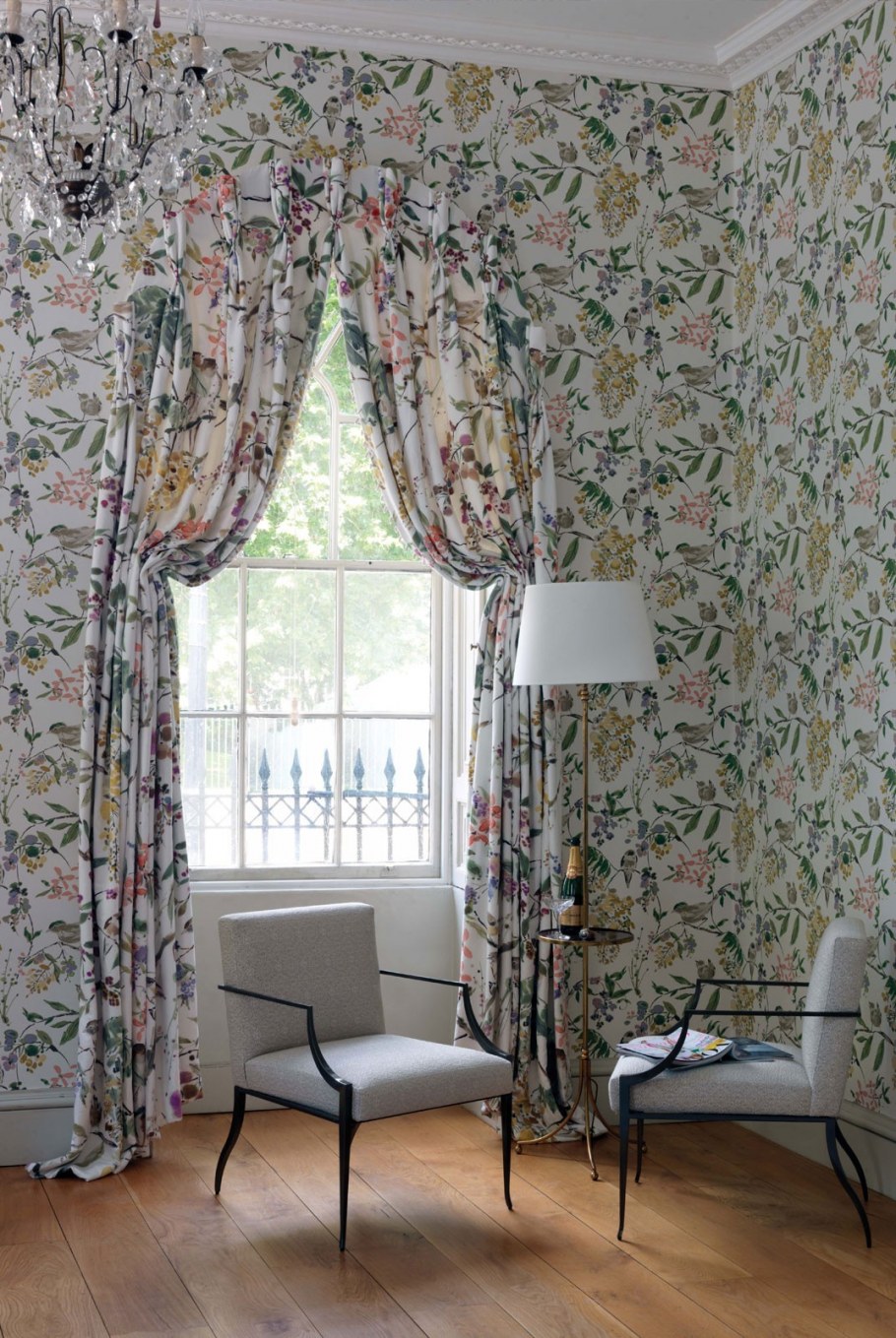 Цветочный принт в интерьере