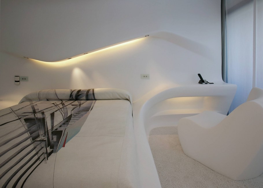 Заха Хадид отель Мадрид