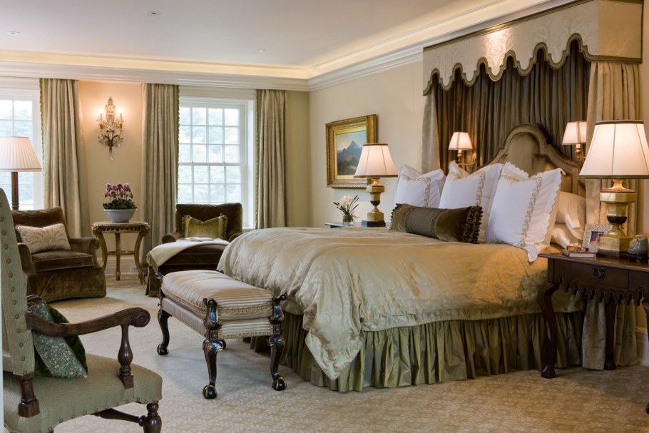 Спальня в стиле французской классики
