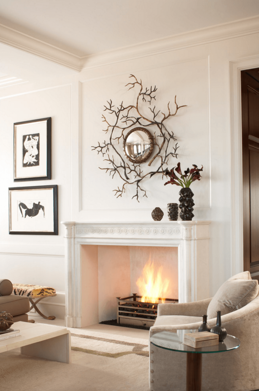 Декор стены с камином