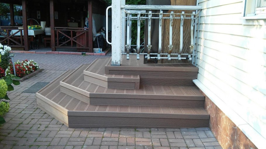 Входные ступеньки