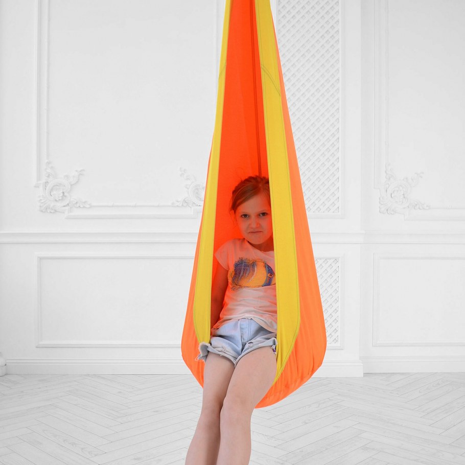 Автокресло Siger кокон 9-25