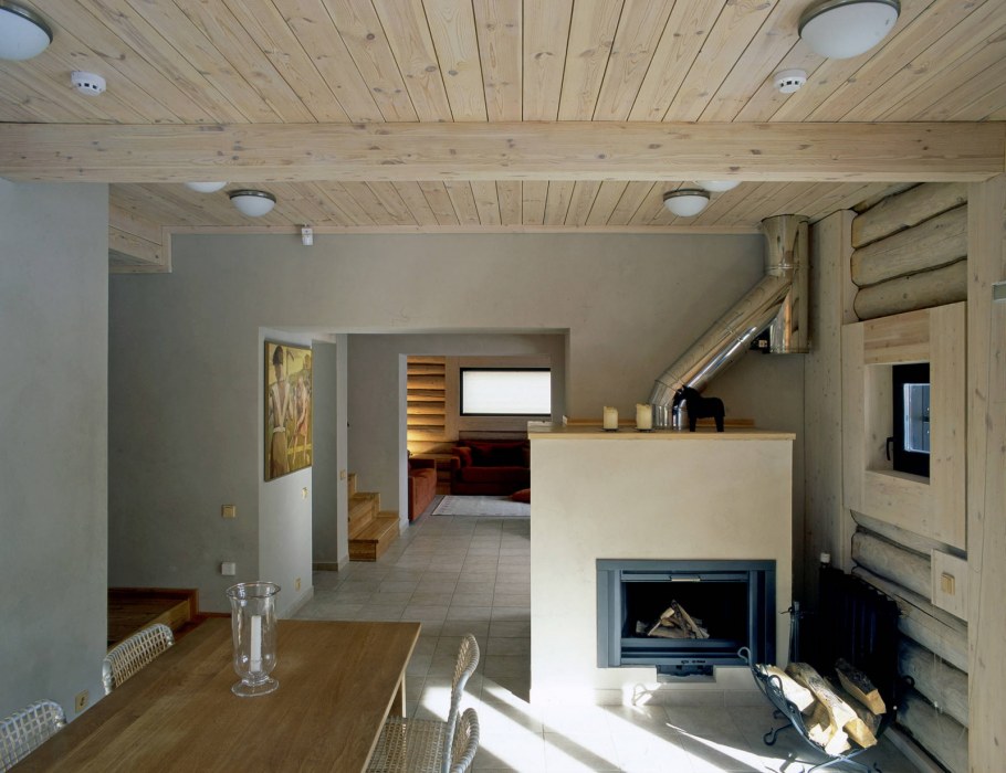 Потолок обшитый вагонкой в частном доме