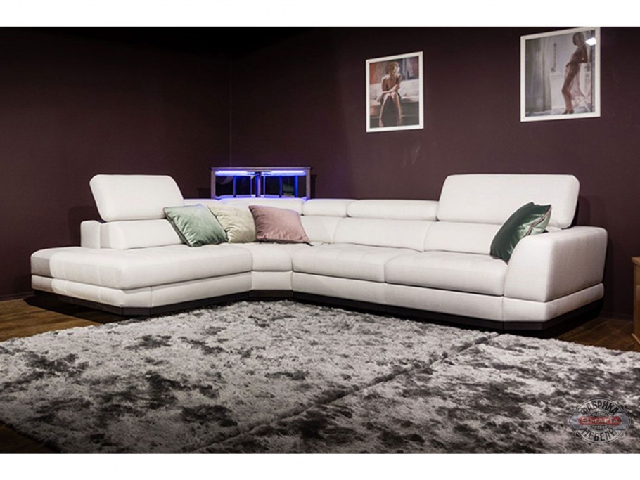 Диван Mondrian, Poliform.