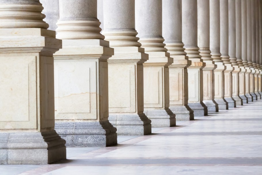 Красивые колонны