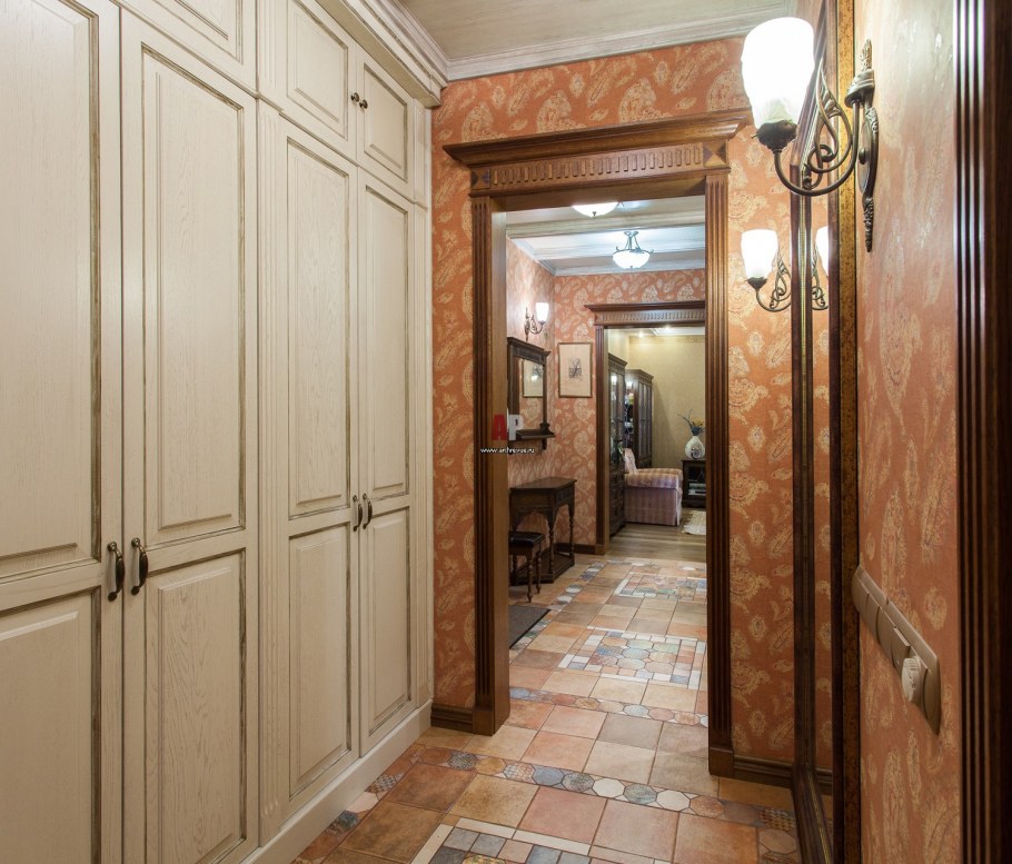 Прихожая в английском стиле