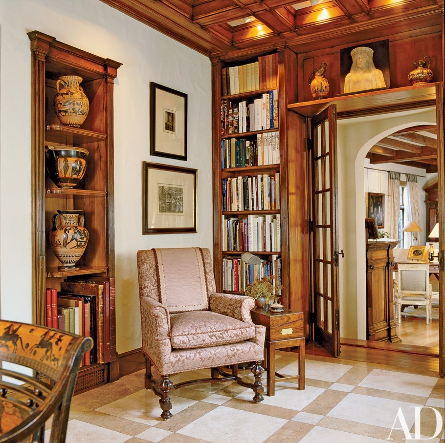 Книжные стеллажи в английском стиле